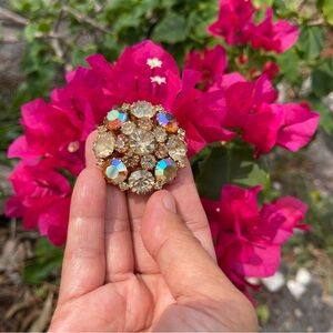 Vintage | Weiss Flower Brooch | Light Amber Rhinestone